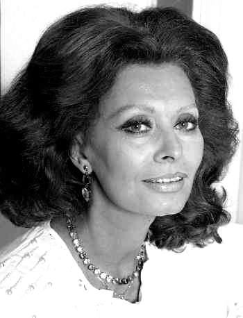 On this day in 1934, legendary Italian actress Sophia Loren was born. Happy 80th Sophia!