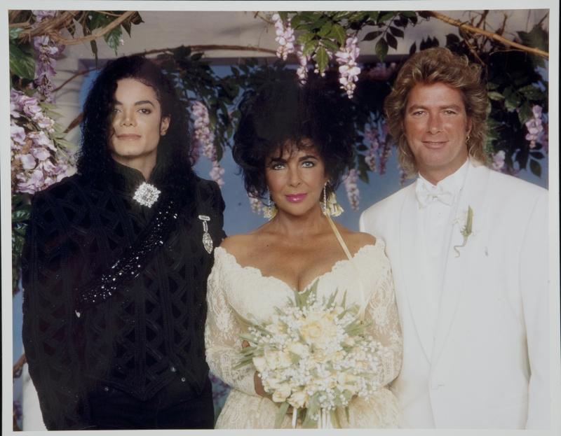 On this day in 1991, iconic Hollywood actress Elizabeth Taylor wed for the seventh and final time, to a construction worker named Larry Fortensky.The met in a rehab clinic, and Taylor was 20 years older. Beyond that, the wedding was officiated by none other than Michael Jackson. In 1996, they divorced. 