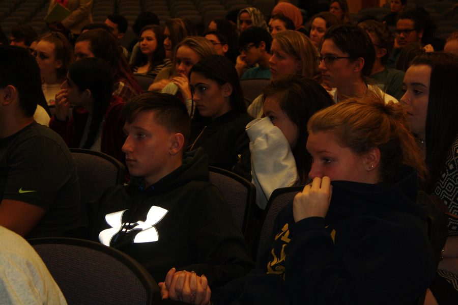 More students watching Hurleys presentation 