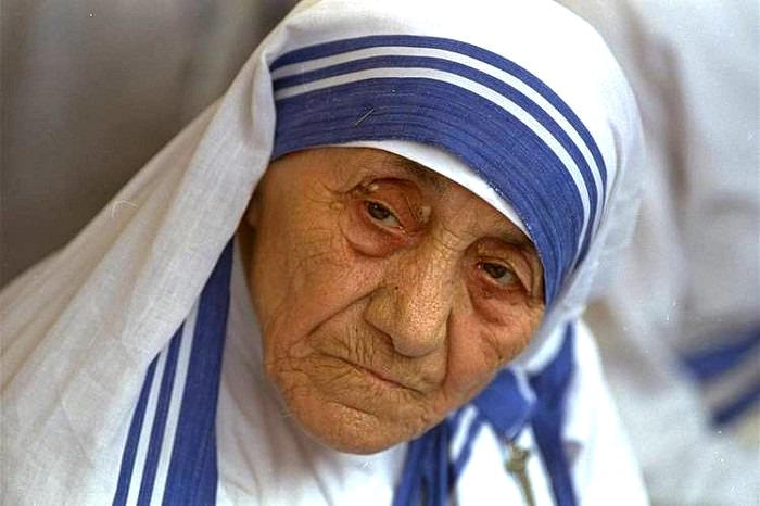 Mother+Teresa+was+well+known+for+helping+the+less+fortunate+for+almost+her+entire+life