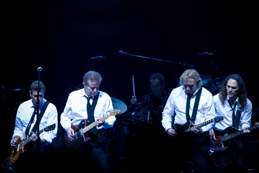 Performing+from+the+album+Hotel+California%2C+The+Eagles+have+a+reunion+tour.++
