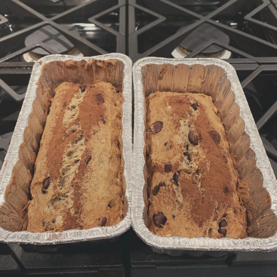 Banana+chocolate+chip+bread+is+the+perfect+dessert+for+your+family.+