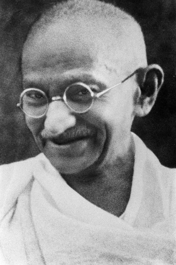 Mahatma+Gandhi+was+born+on+October+2%2C+1869+in+Porbandar+India.+He+was+widely+known+for+non+violence+protests+and+he+became+recognized+as+the+father+of+his+country.