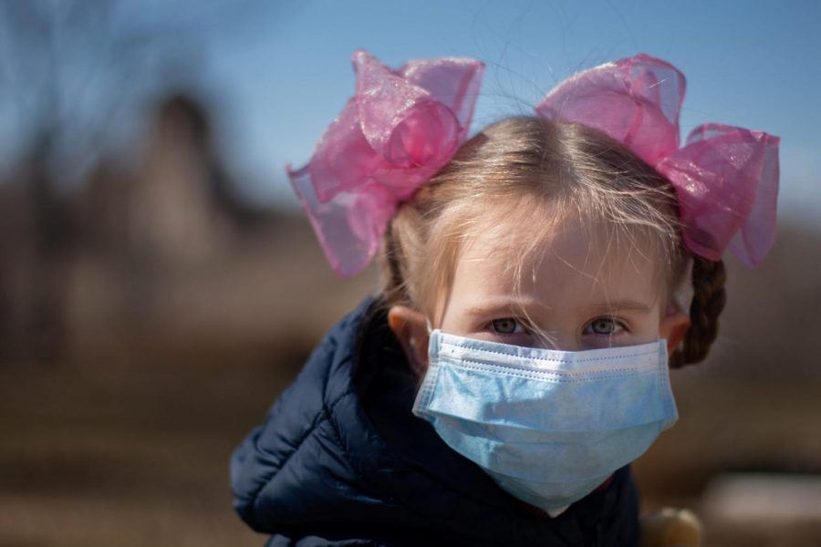 Even younger children are obligated to wear masks throughout the country. The CDC rules require children over the age of two to wear masks. 