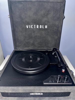 Turntables are making a huge comeback in todays day and age. The Victrola is one of the most popular turntable brands on the market.  