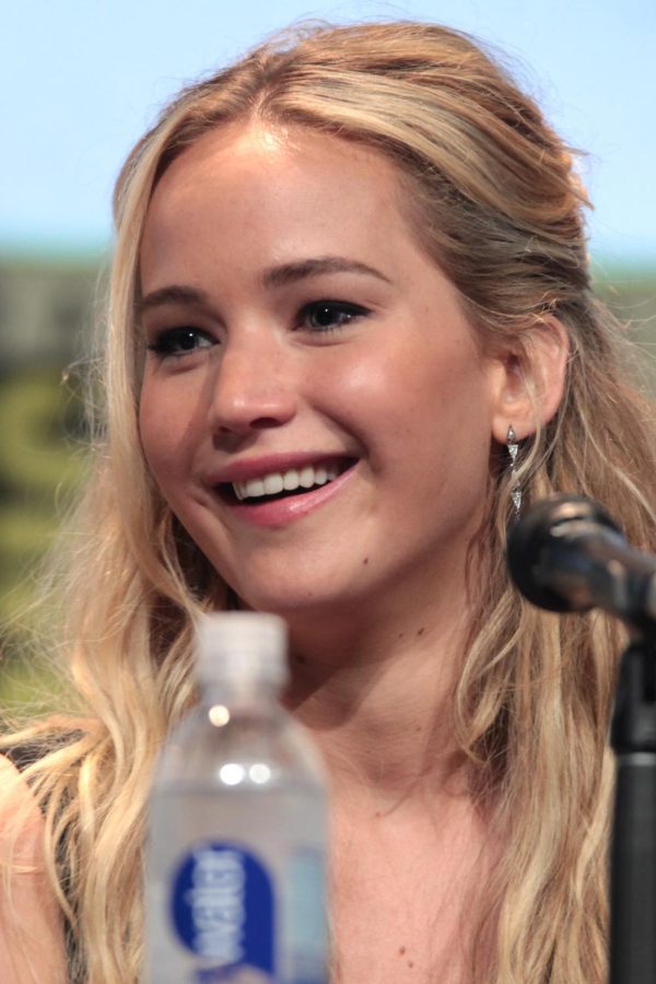 Jennifer+Lawrence+is+a+famous+actress.+Shes+known+for+her+work+in+The+Hunger+Games+and+Silver+Linings+Playbook.