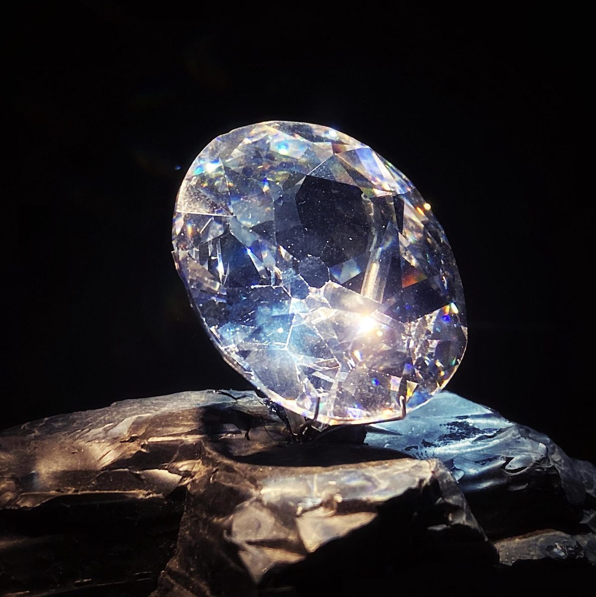 January 25, 1905- Worlds largest diamond found
