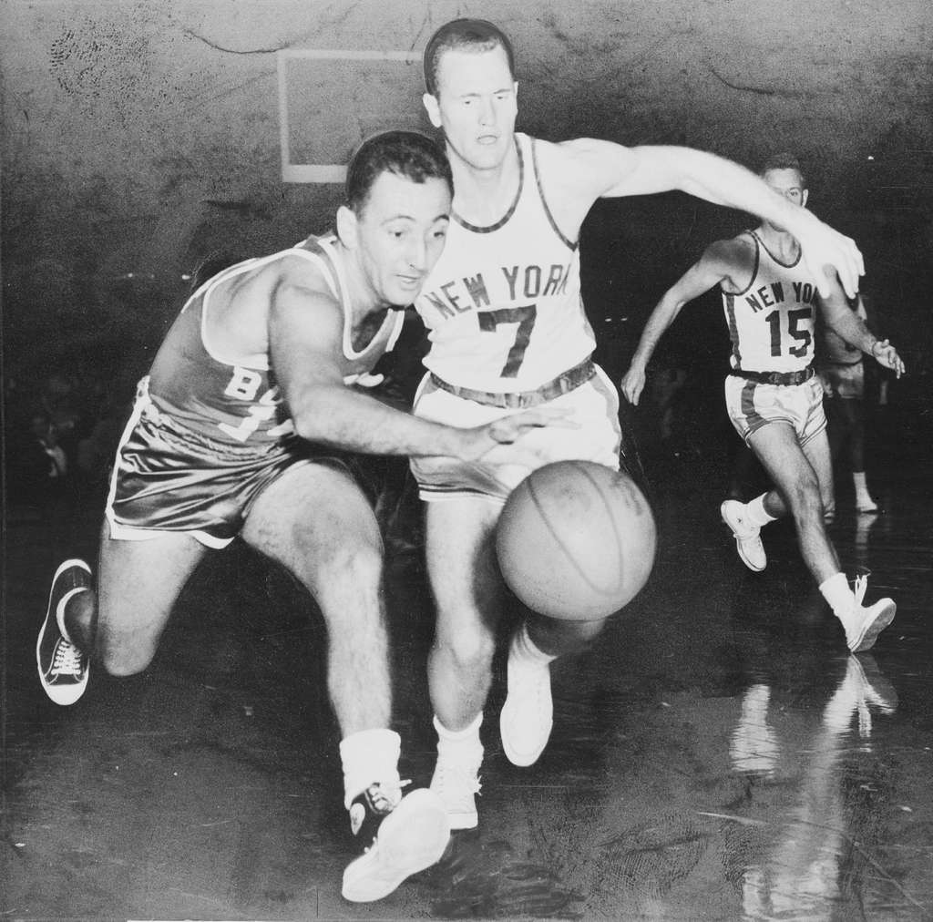 February 27, 1959-Bob Cousy sets NBA record 28 assists in a game