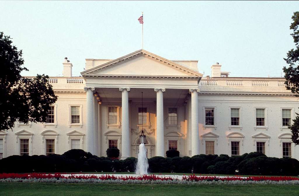 The president has taken charge to renovate the White House and add a ballroom. This is how the White House looked before these renovations, through the years 2000-2016