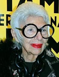  She and her husband Carl chose not to have children because their extensive international travel for their textile business meant kids would be raised by nannies. 