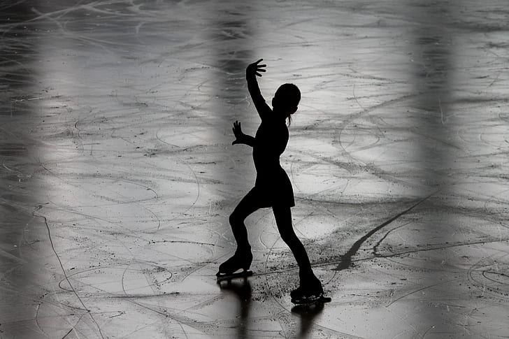 Harding and Kerrigan were rival figure skaters. Both were considered the best in the US. 