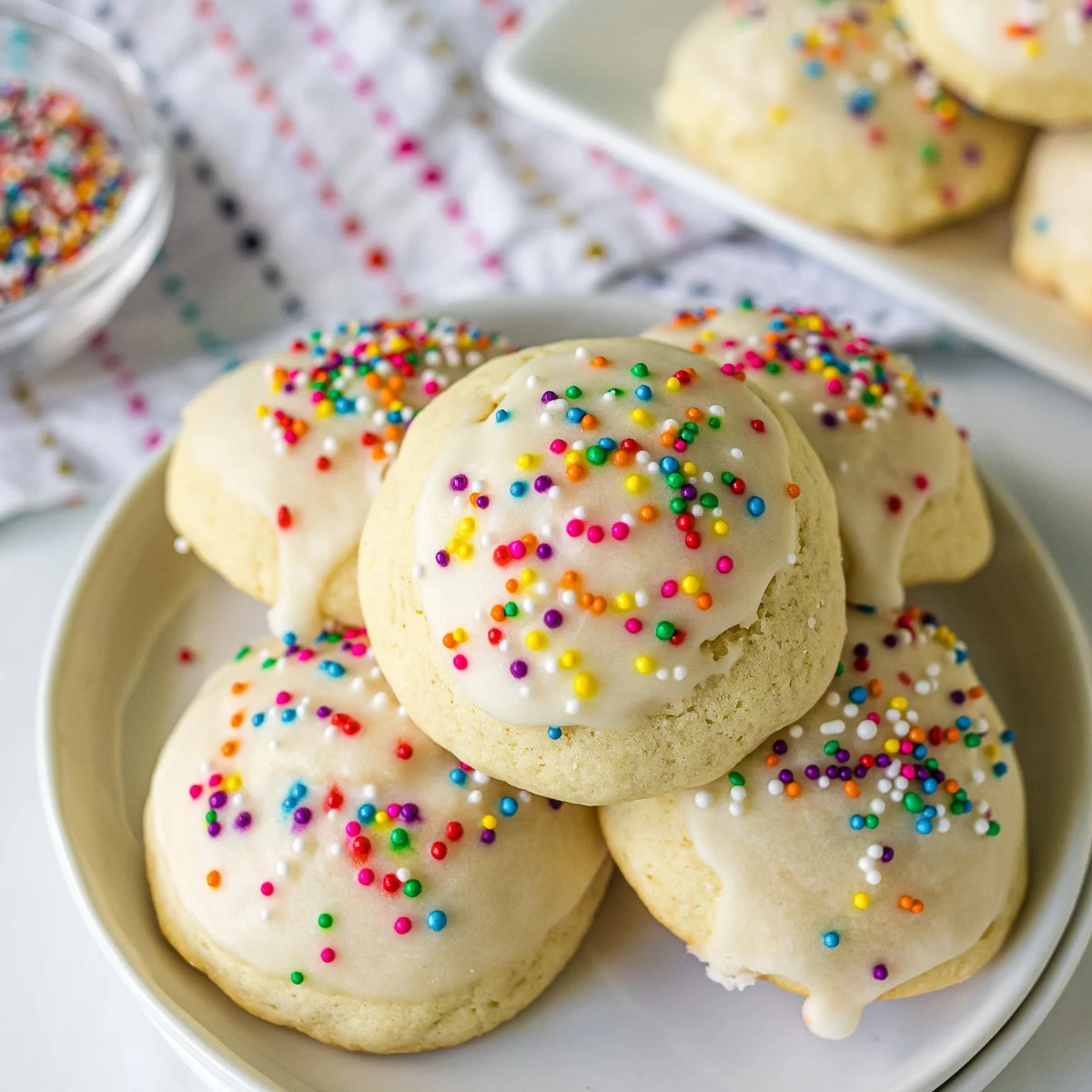 These are Italian sprinkled cookies they are amazing cookies